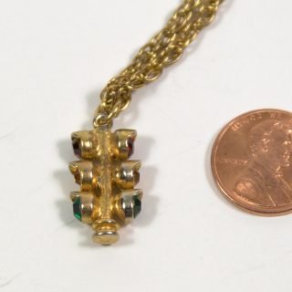 Metal 2-way traffic light necklace with stone lights