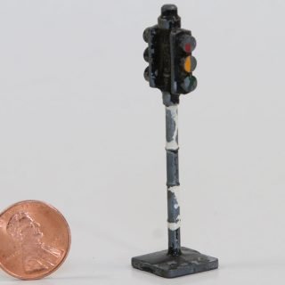 Die cast painted two-way traffic signal