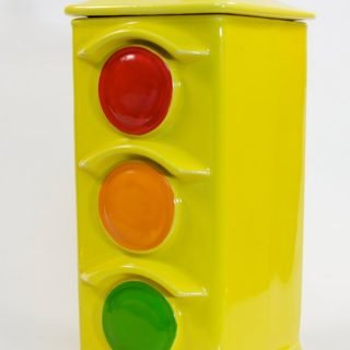 Photo of a McCoy Traffic Light Cookie Jar #0351 1P73 from 1978