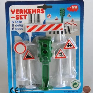 German traffic light and warning signs play set #8804 by Dickie-Spielzeug