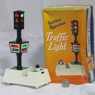 Battery Operated Traffic Light with manual push-button signal change