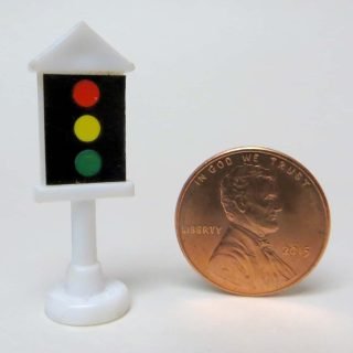 White Micro Machine plastic traffic signal