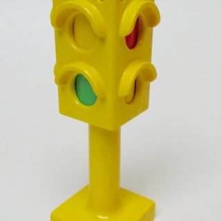 Lego Duplo push button traffic light