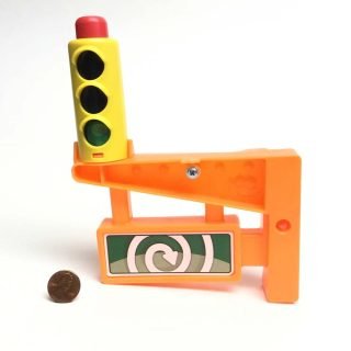 Fisher Price Little People City Skyway yellow traffic light