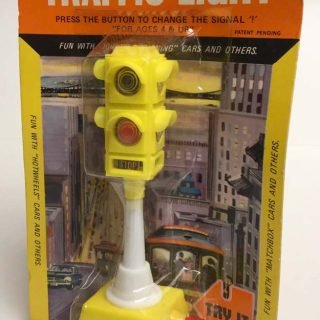 Multiple Toymakers Stop & Go Traffic Light, 4-sided with push-button action