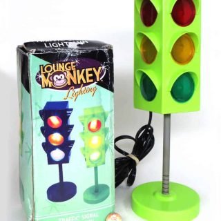 Lounge Monkey Lighting 3-way Traffic Signal Lamp