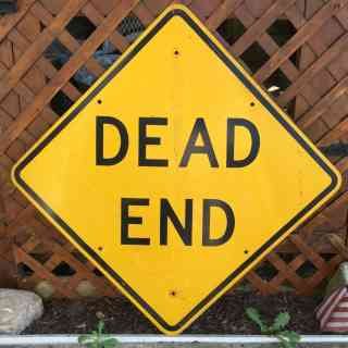 Photo of a Dead End sign