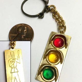 Traffic Signal Keychain with Police Officer on Back, France